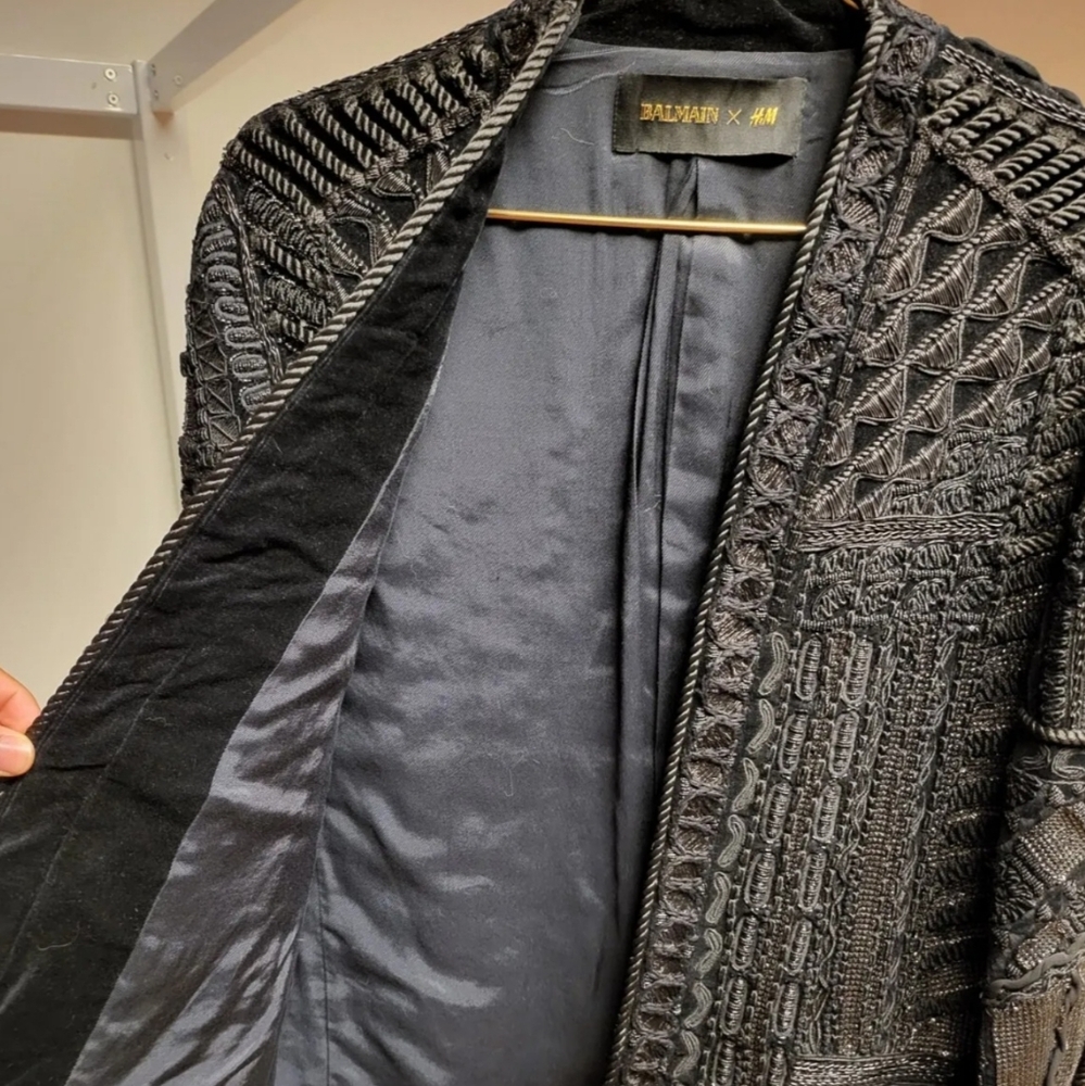 Authentic Balmain x H&M Embroidered Jacket US 34R - Picture 5 of 10